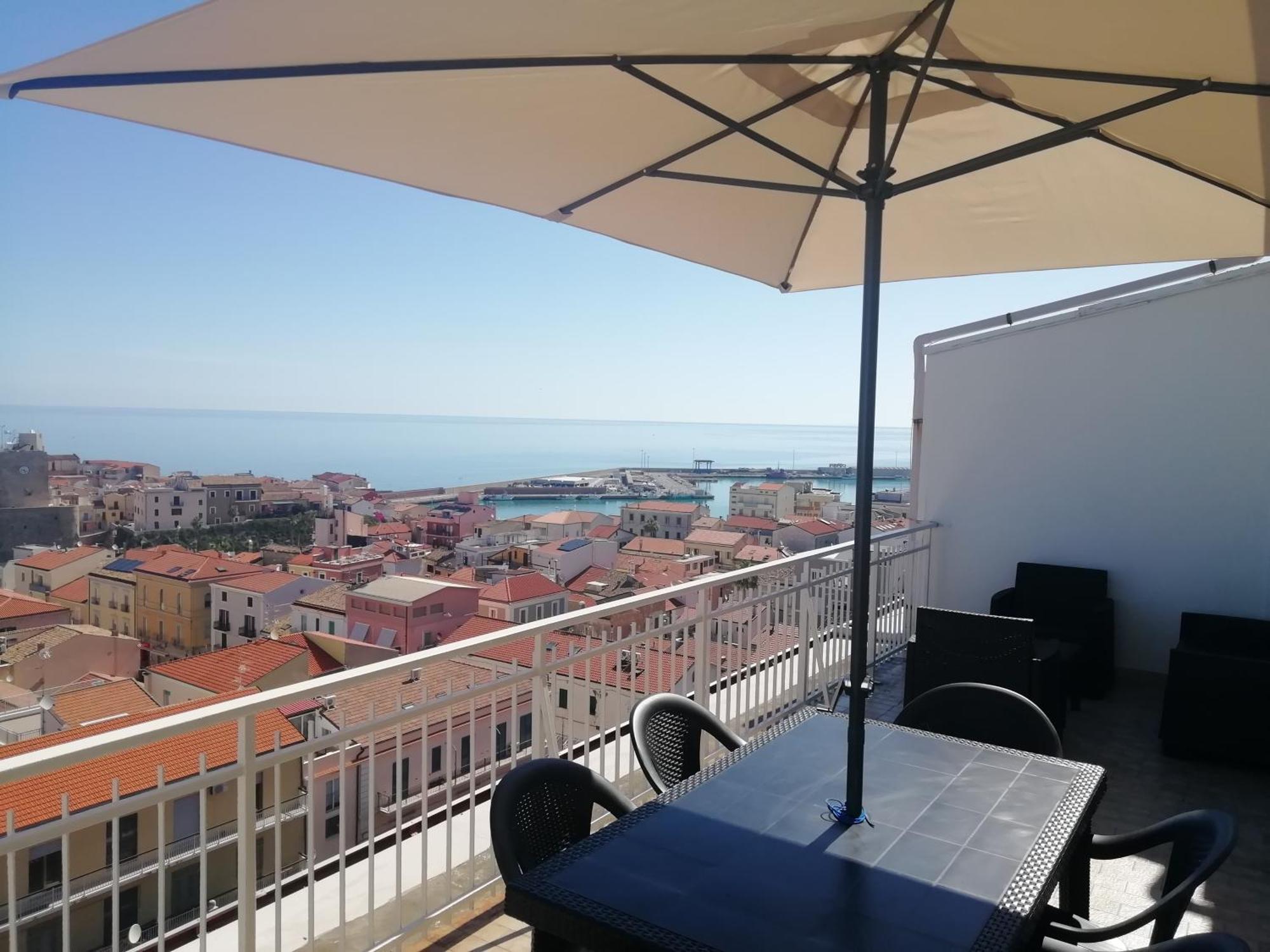Tra Cielo E Mare Vista Panoramica Appartement Termoli Buitenkant foto
